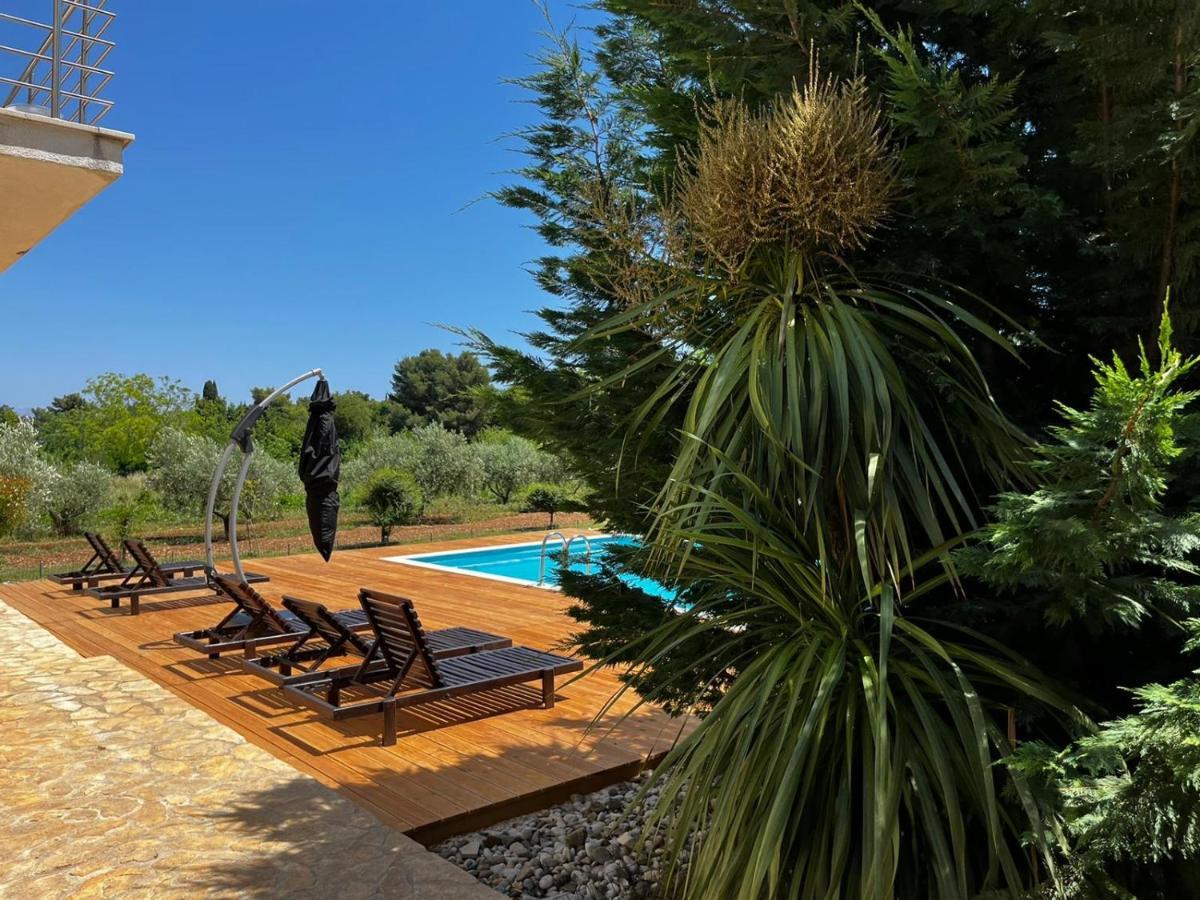 Ferienwohnung Orange Tree Garden Trogir Exterior foto